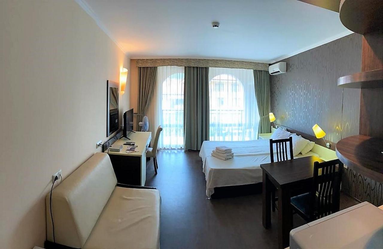 Menada Apartments In Grand Hotel سفيتي فلاس المظهر الخارجي الصورة